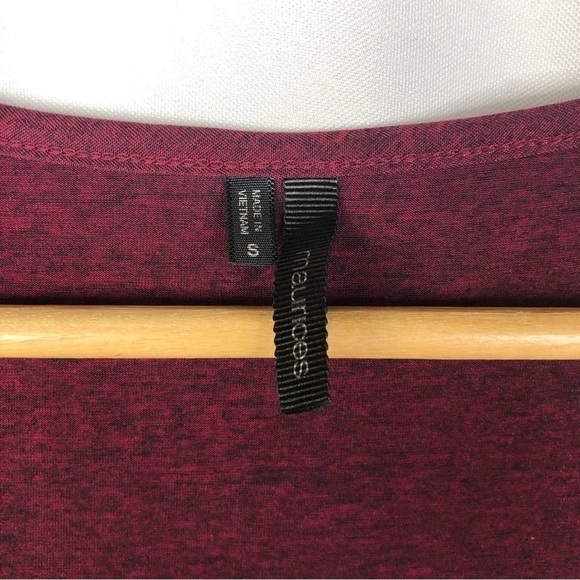 Maurices Burgundy Red Ruffle Front Y2K Short Sleeve S - Picture 4 of 4